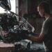 Motorradpflege für Einsteiger: Was Sie selbst erledigen können und wann die Fachwerkstatt ran muss